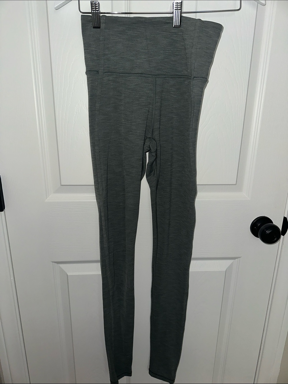 Athletes High-Waist Leggings — gray